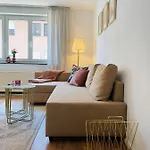 Apartment Cityapartments Schanze 17 Im Zentrum Von Friedrichshafen